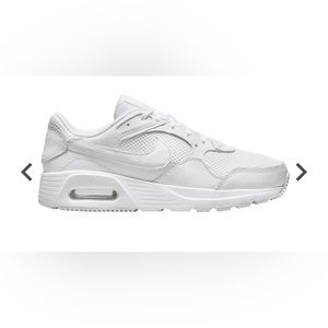 Women’s 8 Nike Air Max SC